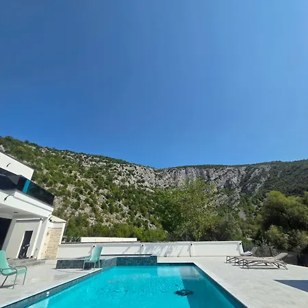 Villa The Bunica Parila